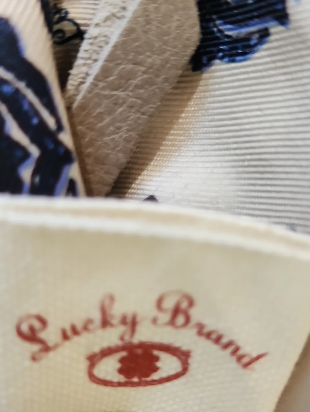 Lucky Brand beautiful large